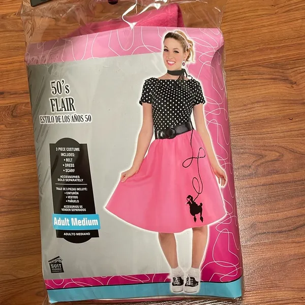 Women’s 50’s flair Halloween costume size med‎ - Image 2