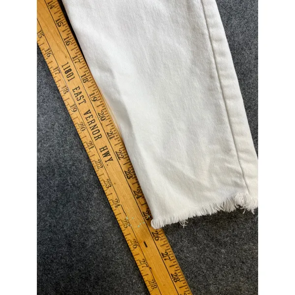 Levis 721 High Rise Skinny Ankle Jeans White‎ Distressed Raw Hem Size 30 - Image 10