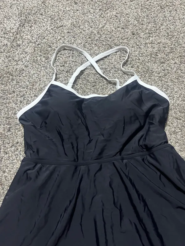 Almaga Women's Scoop Neck Tennis Dress Sleeveless Mini Athletic Dresses with Shorts Pockets Activewear Black Medium - Image 8