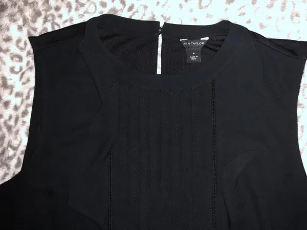 Ann Taylor Black Ruffle Pleat Shell Medium - Image 3