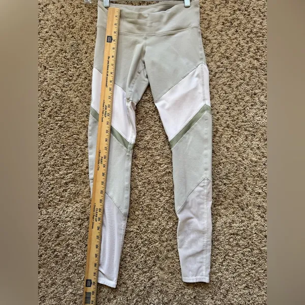 Alo Yoga Alosoft High-Waist Sheila‎ Leggings Colorblock Grey/Green/White XS - Image 8