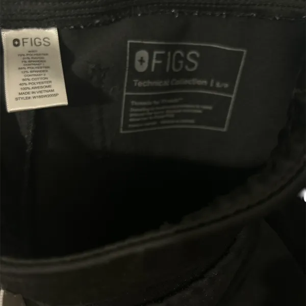 FIGS Technical Collection Scrub joggers – Black, Size S/P - Image 2