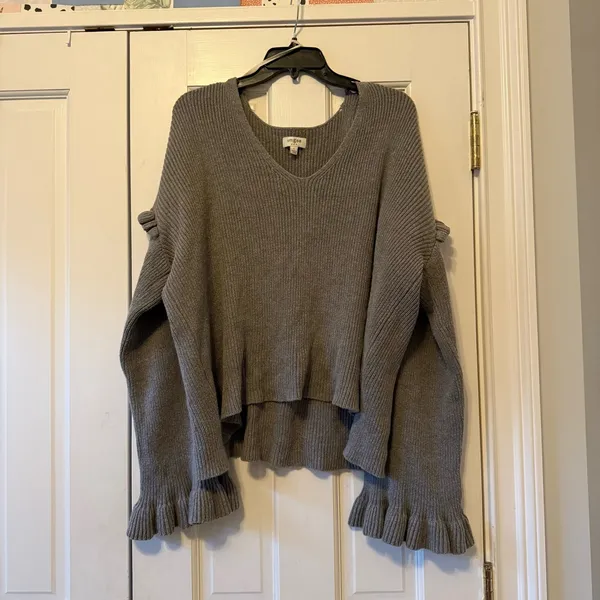 Umgee Grey Ruffle Wide Long Sleeve Knit Sweater Size Large - Image 2
