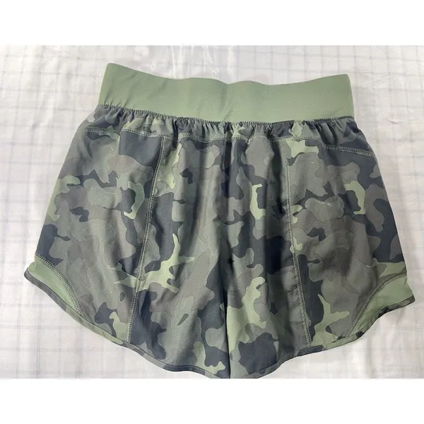 Title: Tek Gear Women’s Camo Running Shorts Size M Green Camouflage Zipper - Image 7