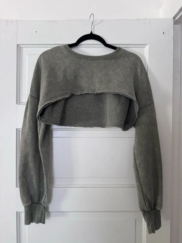 Buckle Gilded Intent Bolero Sweatshirt - Image 2