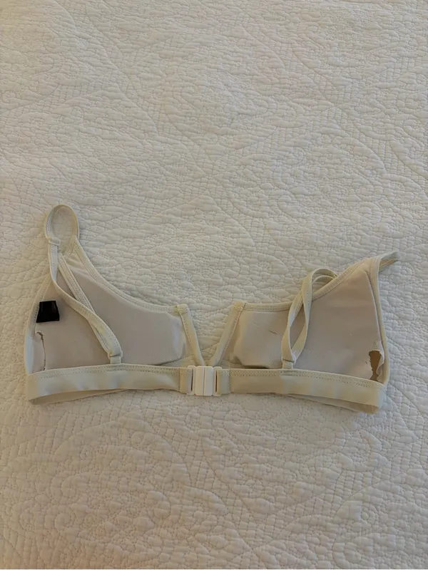 Boutine LA white Bikini Top with Front V Detail Size M - Image 2