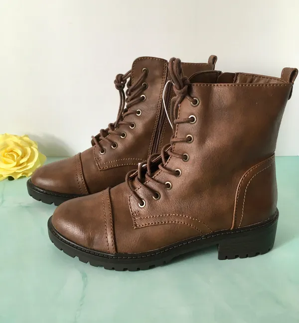 Combat Boots, Size 8 Brown - Image 2