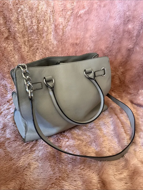 Michael Kors Light Gray Pebbled Leather Satchel with Chain Strap - Image 3