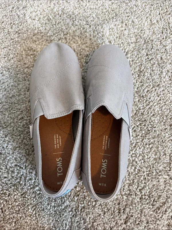 Toms Women's Slip-On Canvas Moccasins - Light Gray - Image 3