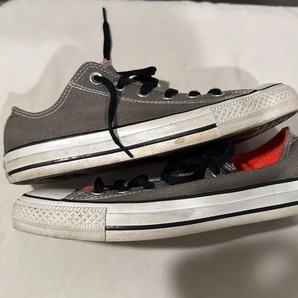 Converse Unisex Low-Top All-Star Sneakers – Gray/Black with Orange – Size 6M/8W - Image 6