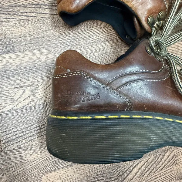 vintage Dr. Martens 9861 - Image 4