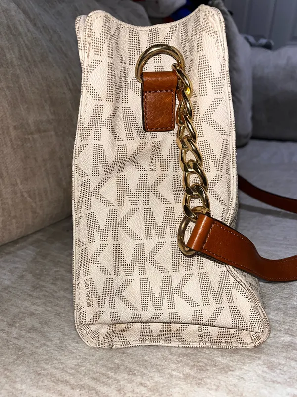 Michael Kors Purse - Image 6