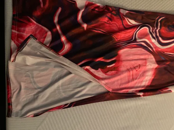 marble red long skirt - Image 2