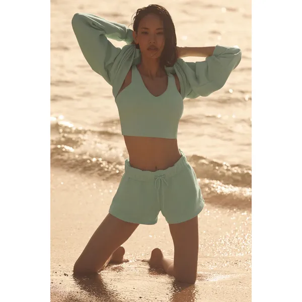 Alo Yoga Accolade Short Spearmint S - Image 11