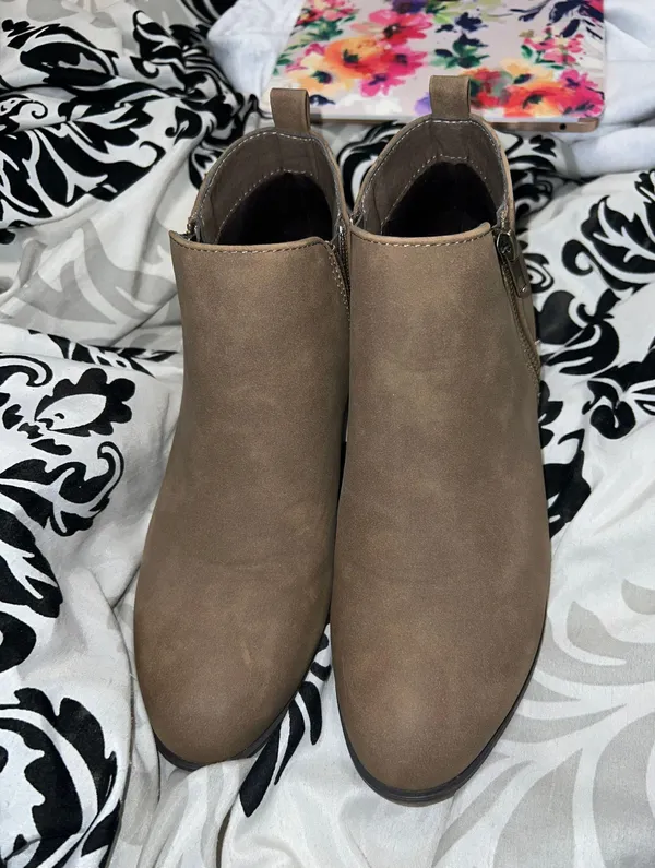 Pierre Dumas Brown Booties - Image 2