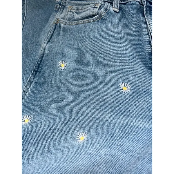 Hollister Daisy Embroidered Jeans Size 0R High Rise Straight Leg Light Wash - Image 3