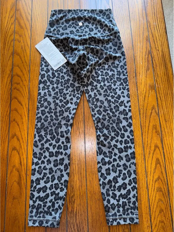 Lululemon Align No Line High Rise 25” True Leopard Black Multi Size 4 NWT - Image 2