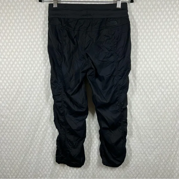 The‎ North Face Black Aphrodite 2.0 Capri Pants - Image 6