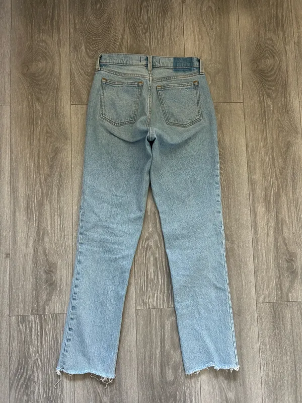 Abercrombie & Fitch The Straight Mid-Rise Jeans Size W24 - Image 4