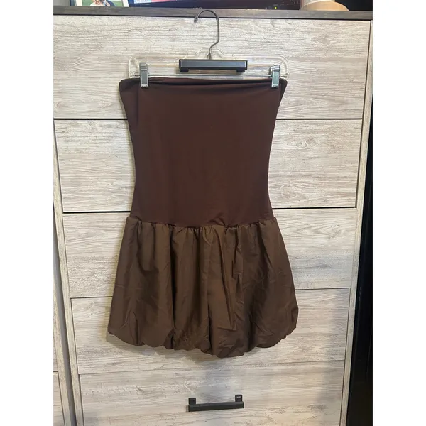 Kimchi Blue Urban Outfitters Strapless Bubble Hem Mini Dress Brown Size M NEW - Image 3