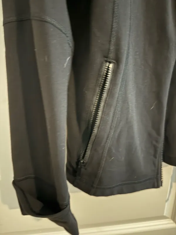 Lululemon Define Black Jacket Full Length Size 16 - Image 3