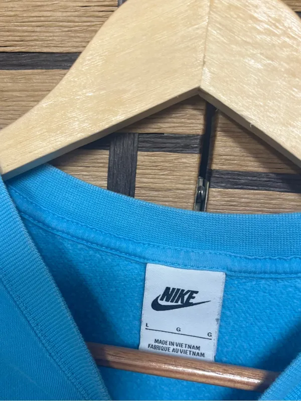 Nike blue sweatshirt size large - Image 4