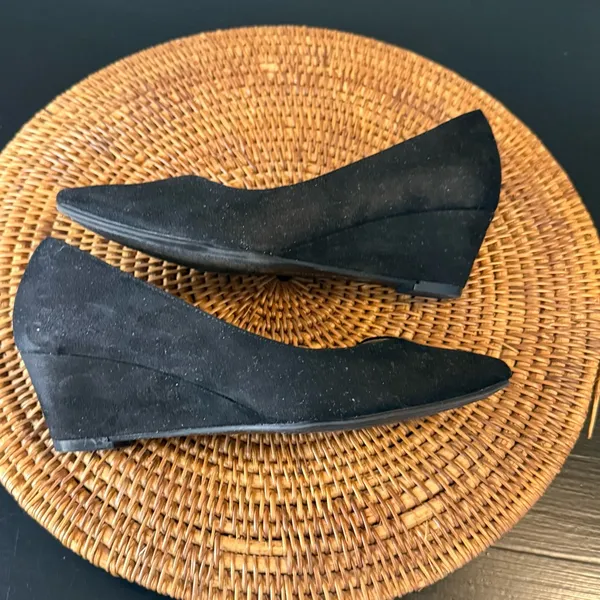 CL by laundry Chic Black Women's wedges size‎ 8.5 wide - Image 7