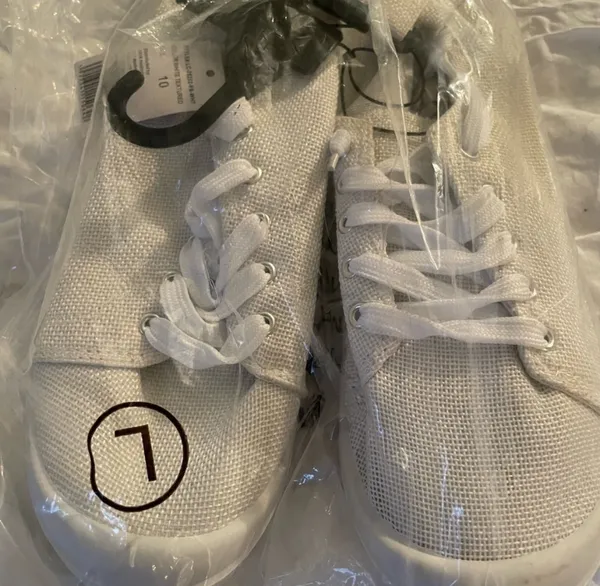 Soulmates Tennis/beach Sneakers NWT Size 10 - Image 7
