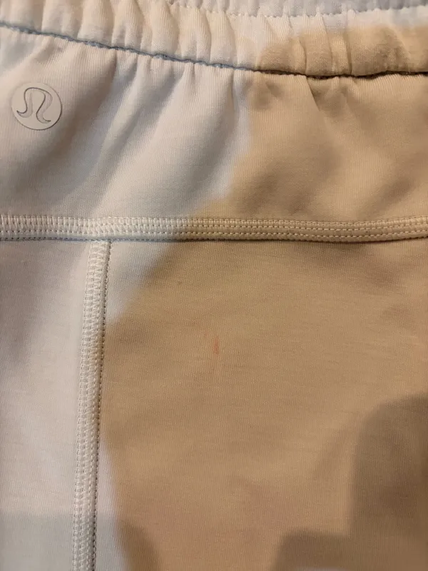 Lululemon Softstreme High-Rise Shorts 4" - Image 3