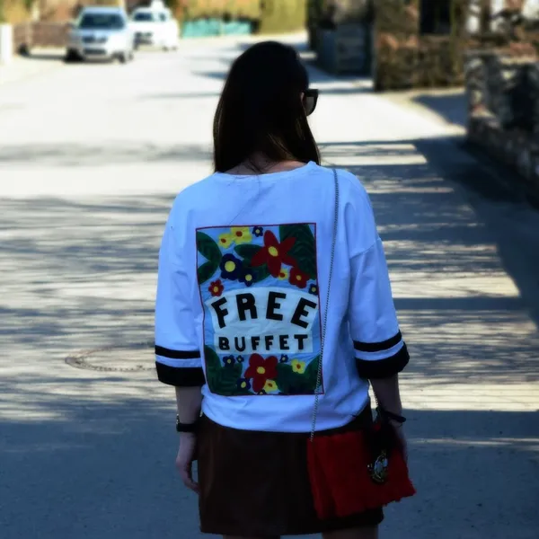 ZARA Graphic T-Shirt Trafaluc Bloggers Favorite Free Buffet Tee S - Image 3