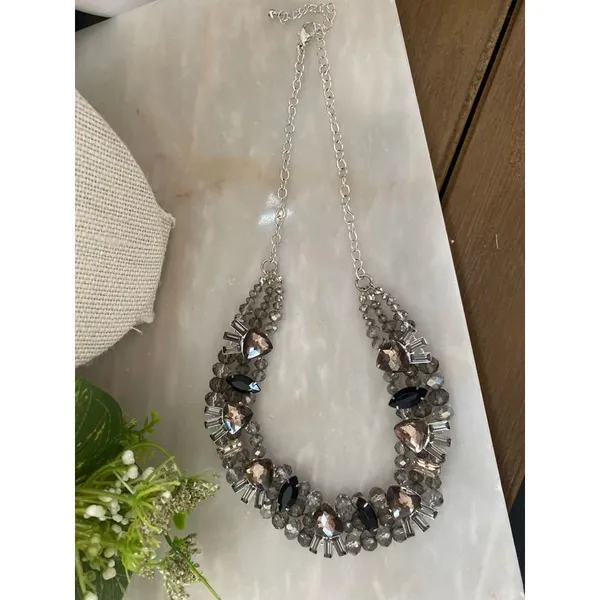 Silver Rhinestone and black rhinestone cluster necklace and earring set - Image 7