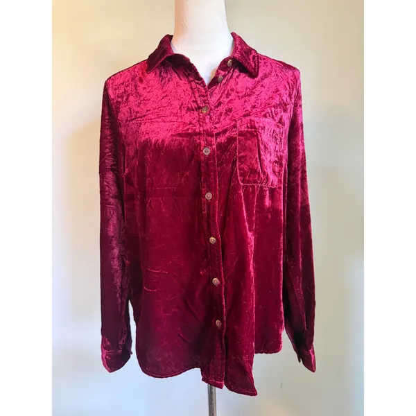 Maeve Anthropologie Red pink Crushed Velvet Button Shirt Long‎ 6 boho whimsi y2k - Image 2