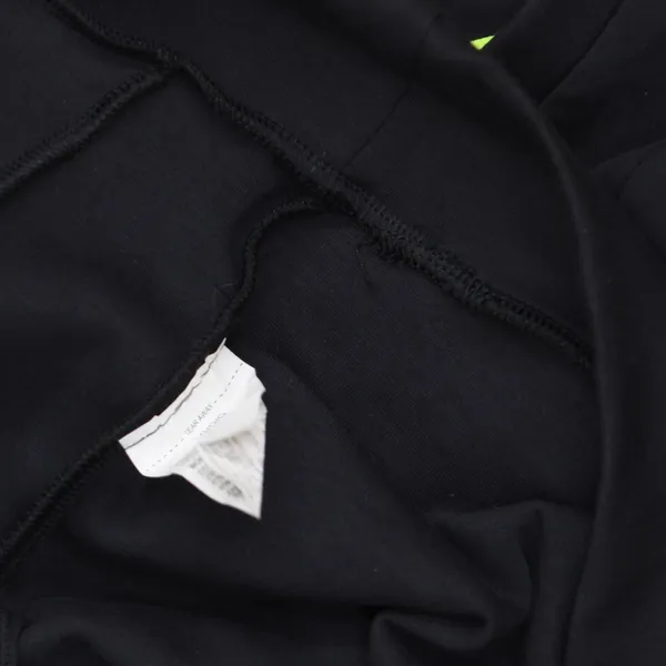NWT Under Armour Highlighter Trim Athletic Sweatshirt Zip Pocket Black Multi L - Image 5