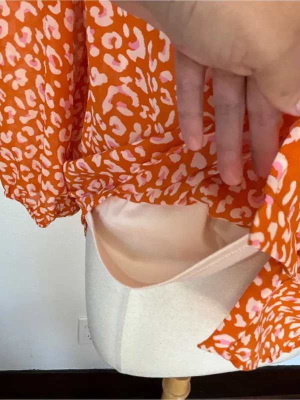 West Kei Orange and Pink Animal Print V-Neck Blouse - Image 4