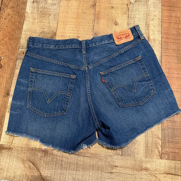 Levi's 501 Women's Dark Denim 100% Cotton Button Fly Shorts Sz 31 Festival Boho - Image 4