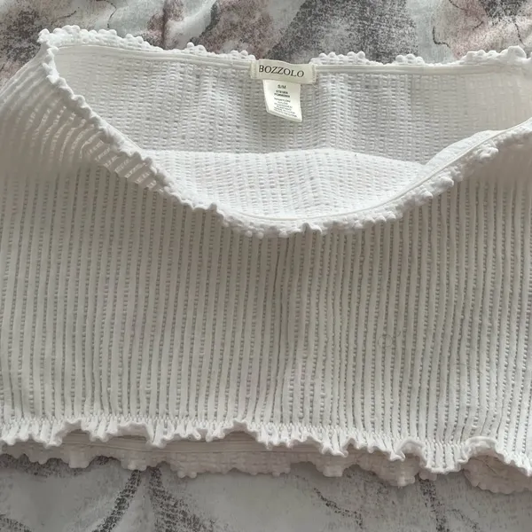 Bozzolo white ribbed cropped tube top, size S/M cottagecore Y2K vacation beach - Image 10