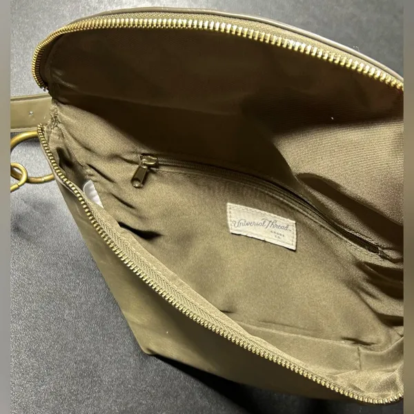 Universal Thread Olive Crossbody / Belt Fanny Pack Brass Detail Travel Vacay Bag - Image 3