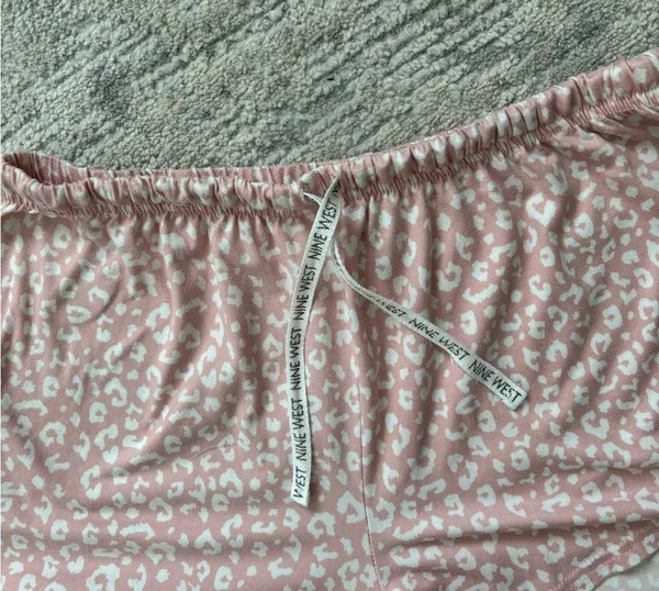 Nine West Pink Camo Pajama Bottoms Size L/G - Image 3