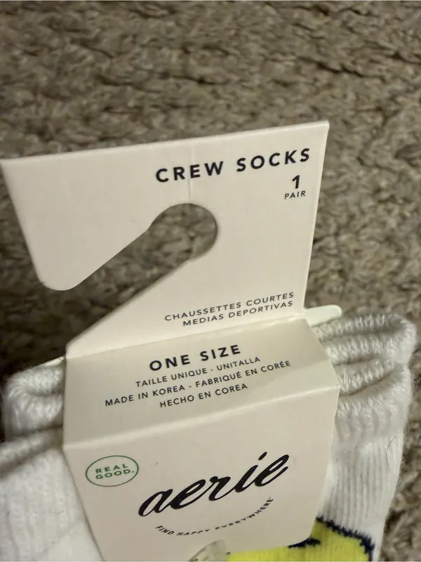 Aerie White Neon Yellow Smiley Face Design Crew Socks NWT - Image 4
