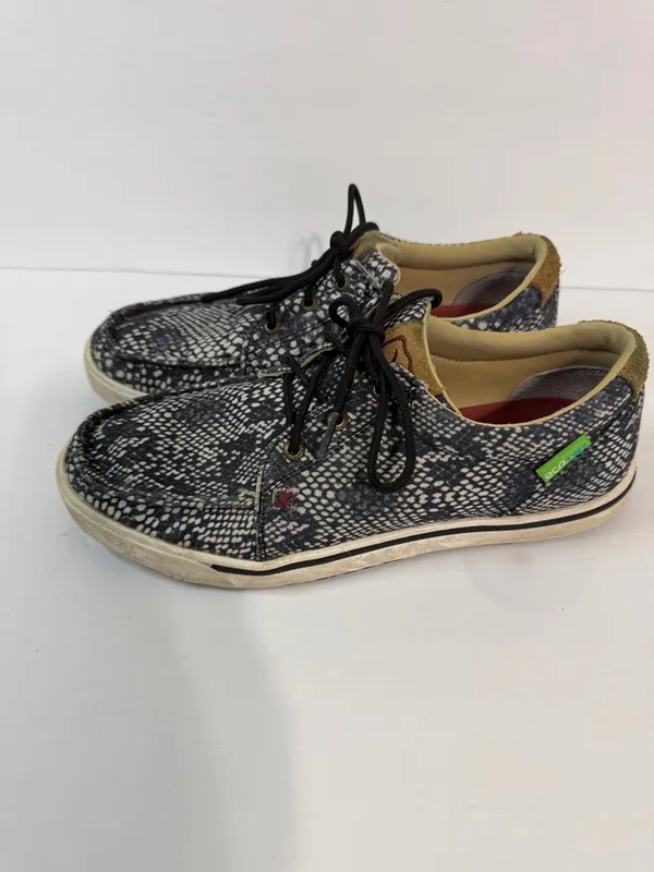 Twisted X Women's Black & White Snake-Print Low-Top Sneakers - Image 3