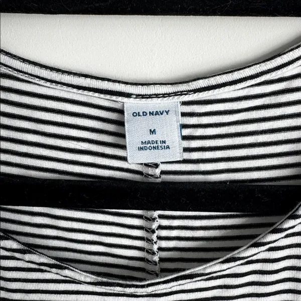 Old Navy Black and White Striped Dress Size M - Image 3