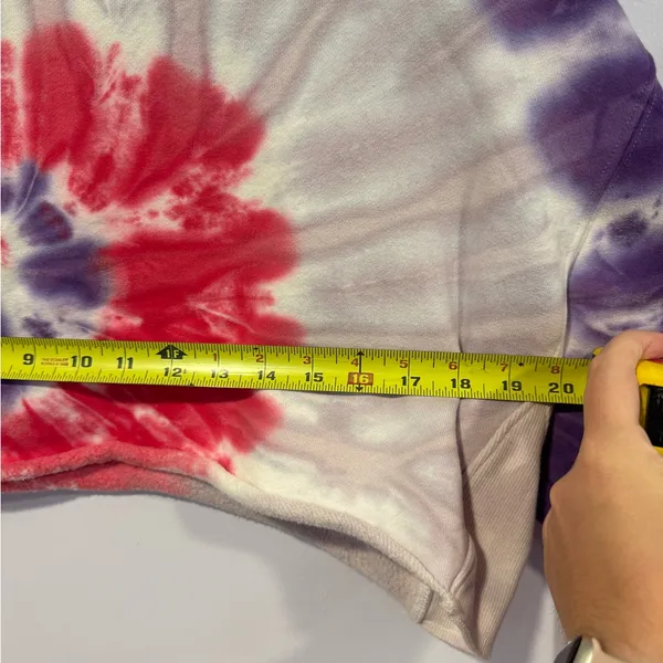 TNA CozyAF Fleece Purple Red‎ Tie Dye Cropped Sweatshirt Medium - Image 3