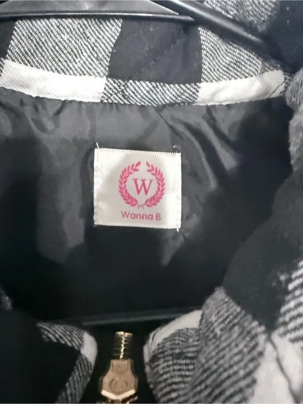 Black & White Buffalo Plaid Quilted Vest - Classic Layering - Image 6