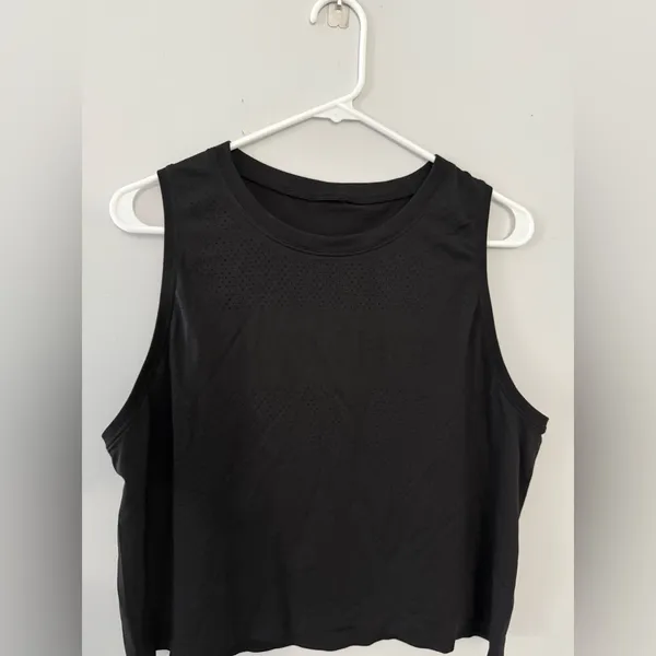 Lululemon Workout Tank Top Breathable Cropped Tank Top Lightweight Black Size 6 - Image 2