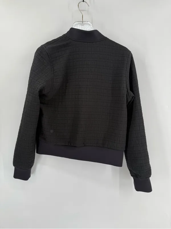 Lululemon reversible black Serene Travels Bomber size 8 - Image 5