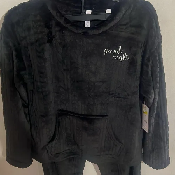 Joyspun fleece pajamas new with tags - Image 2