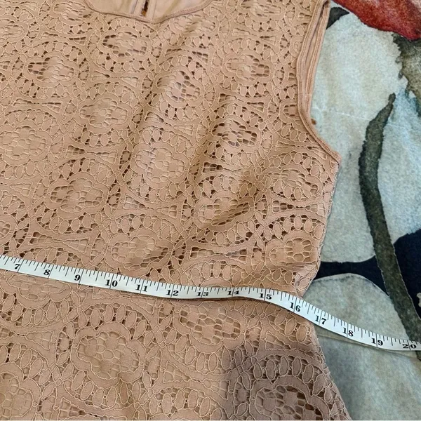 Ann Taylor Lace Sleeveless Top in Beige - Image 10