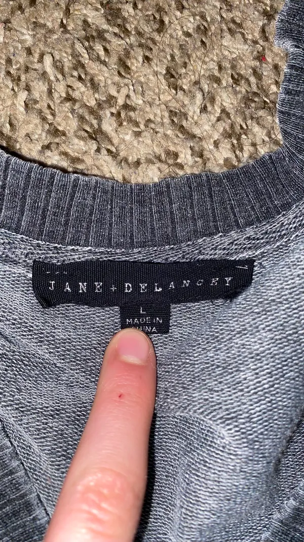 Jane and Delancey grey short sleeve top - Image 2