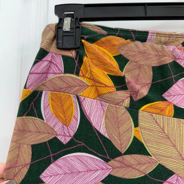 Lularoe green multicolor leaf print soft‎ lightweight stretch leggings pants XL - Image 2