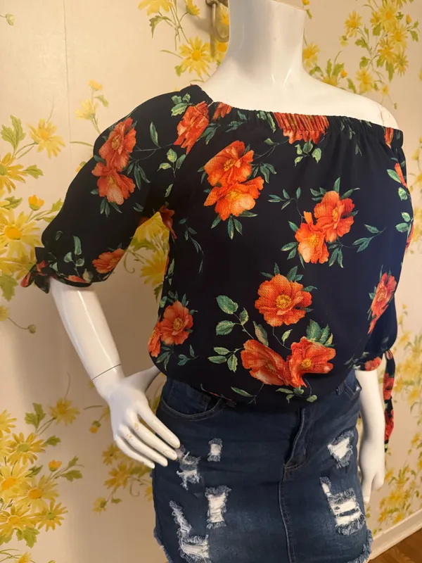 Off-Shoulder Navy Floral Women's Top with Orange Blooms size M - Image 6